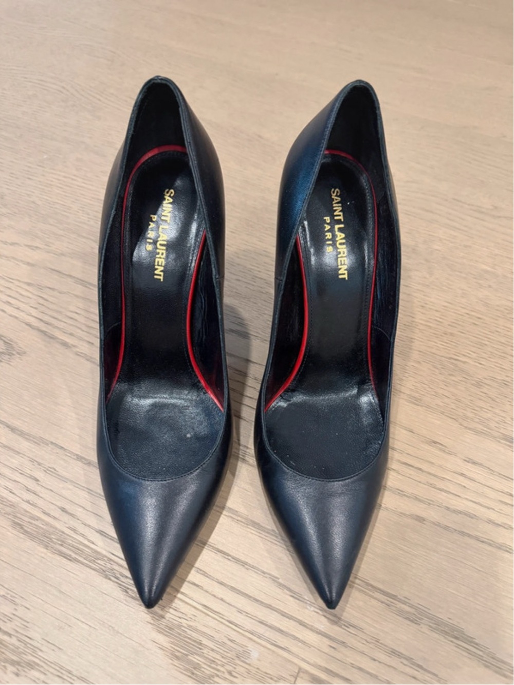 Yves Saint Laurent Black Leather Pointed Toe Stiletto Pumps - Picture 3 of 9